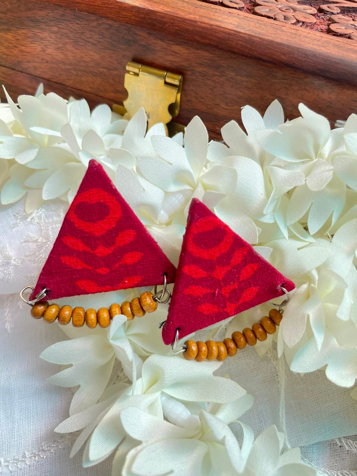 Crimson Geometric Triangles - Image 4