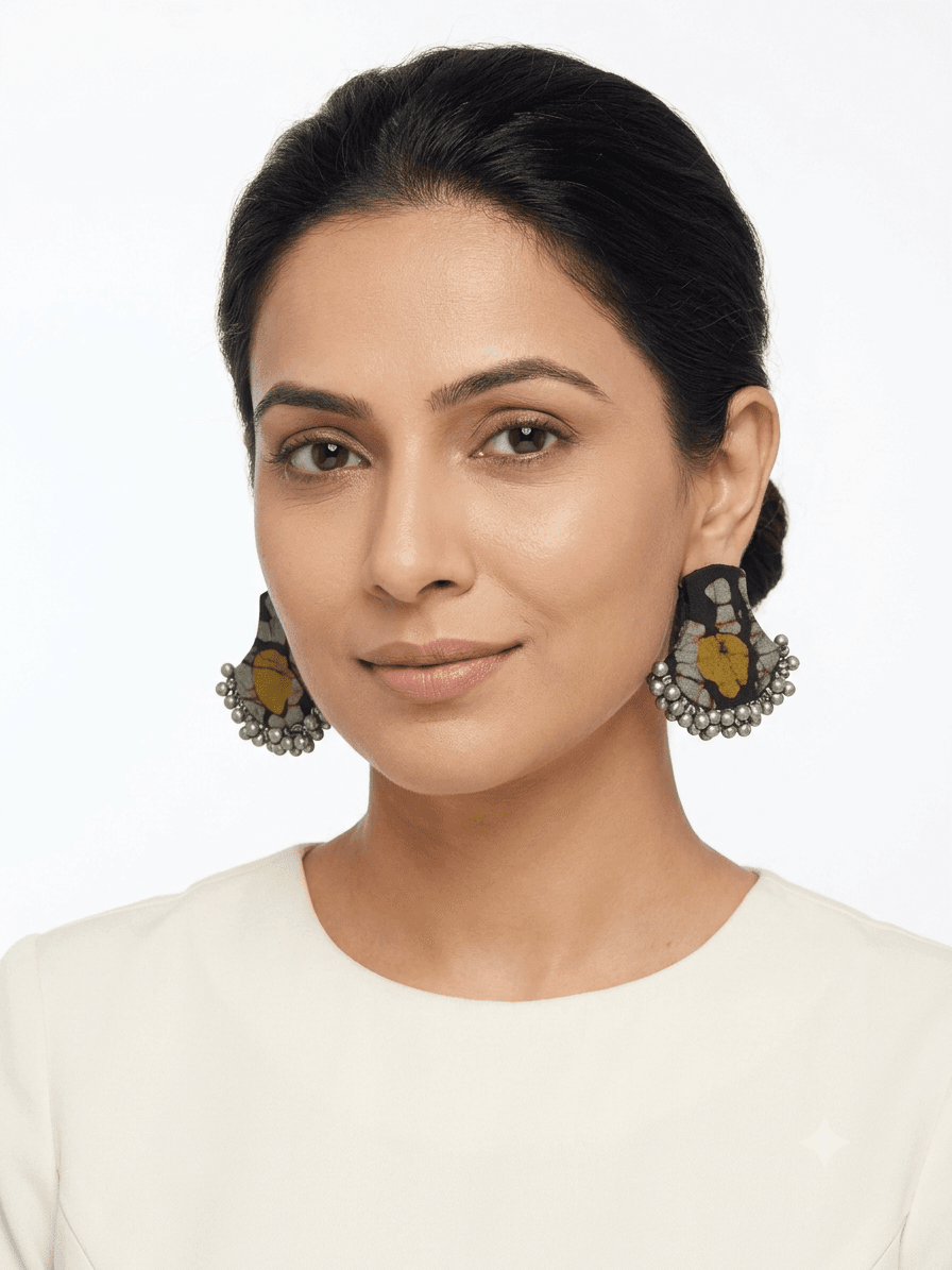 Ananya Batik Studs - Image 2