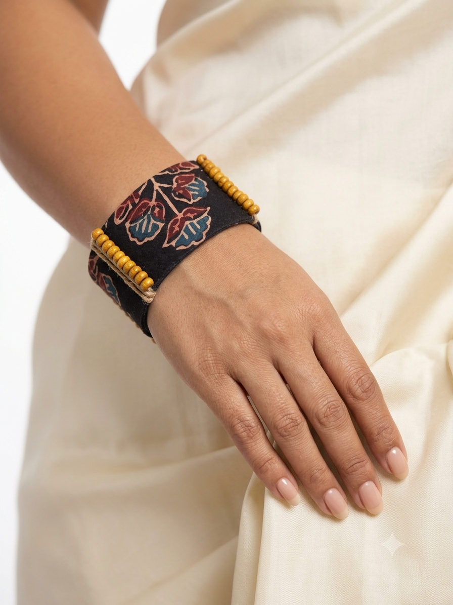 Vasudha Handcuff - Image 2