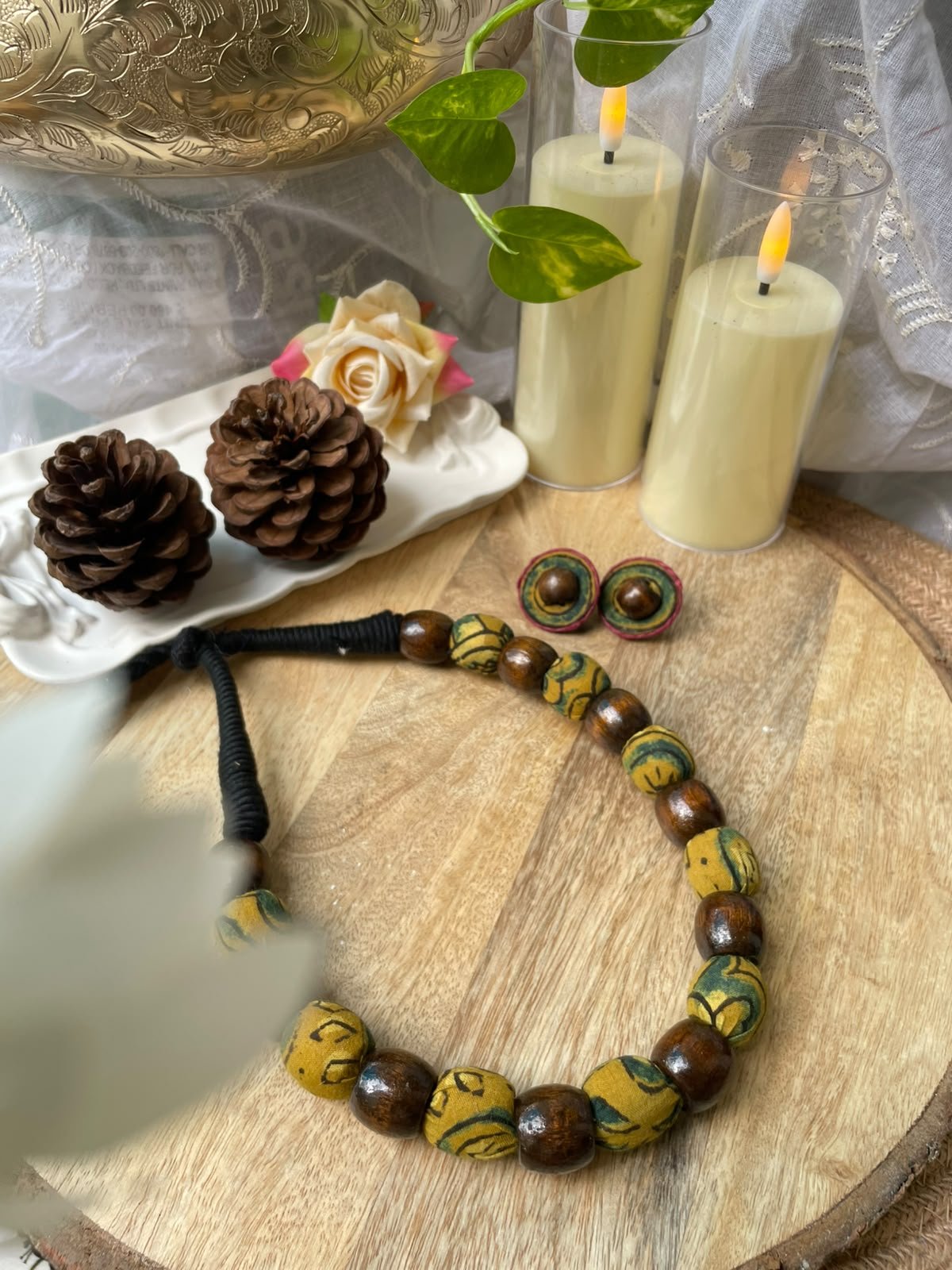 Swarn necklace and earring set - Image 3
