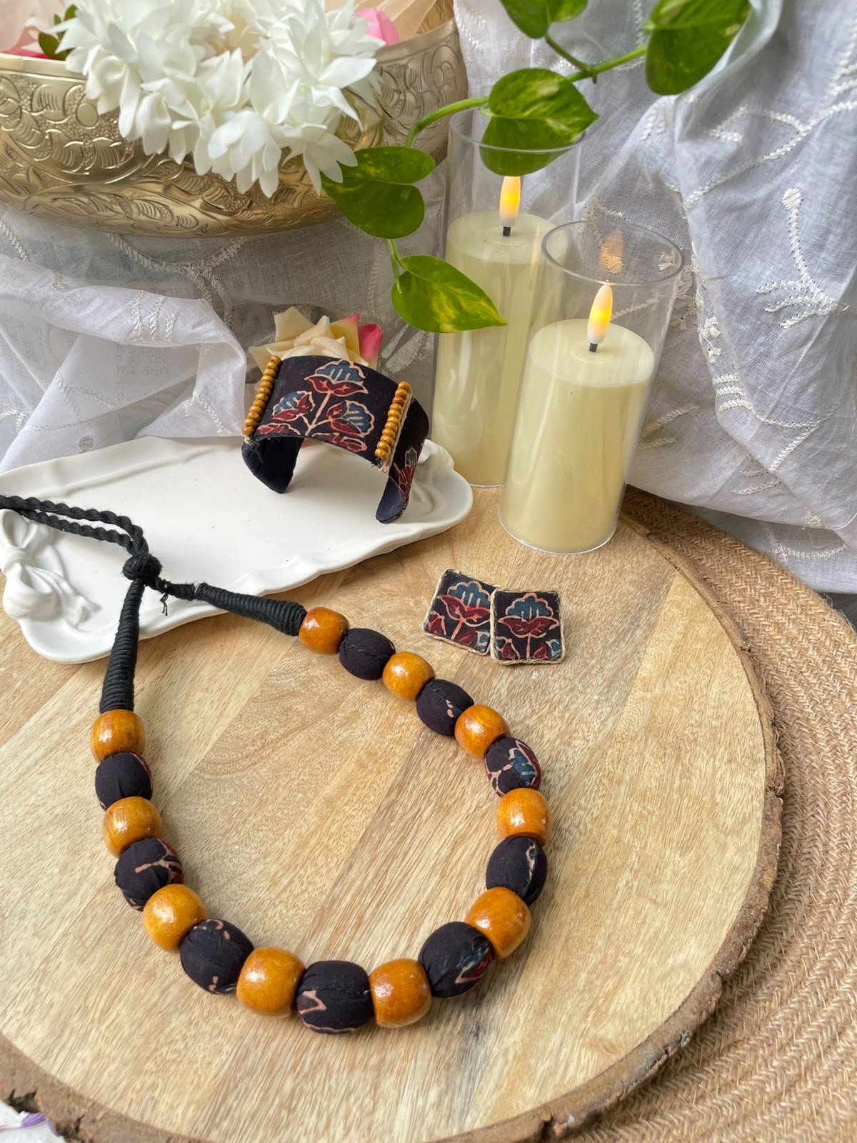 Vasudha -Necklace, Earring and Handcuff Set