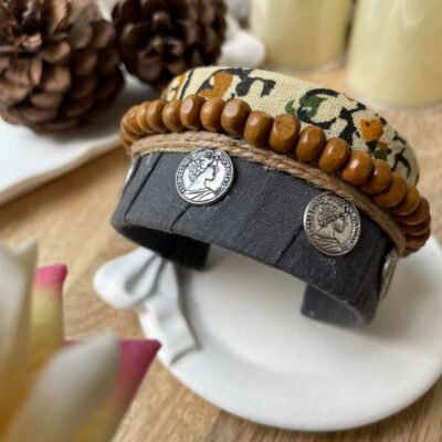 Dhara Handcuff