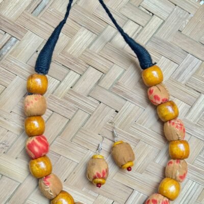 Lahar Necklace and Earring Set
