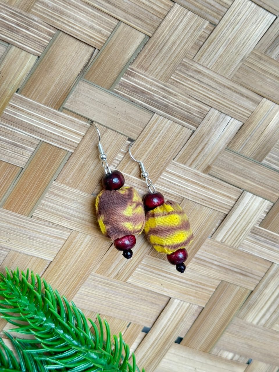 Suvarna Necklace and Earring Set - Image 5