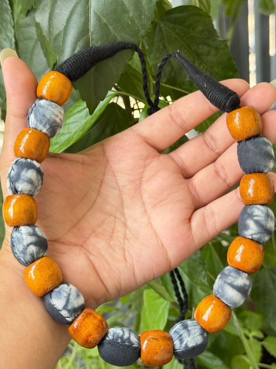 Meghika Necklace and Earring Set - Image 4