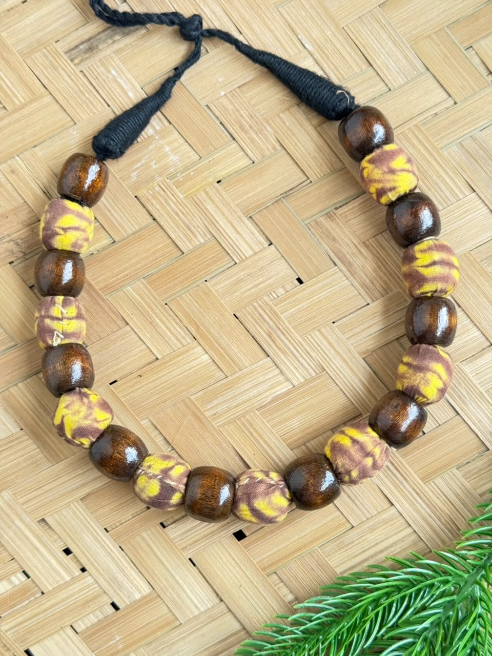 Suvarna Necklace and Earring Set - Image 3
